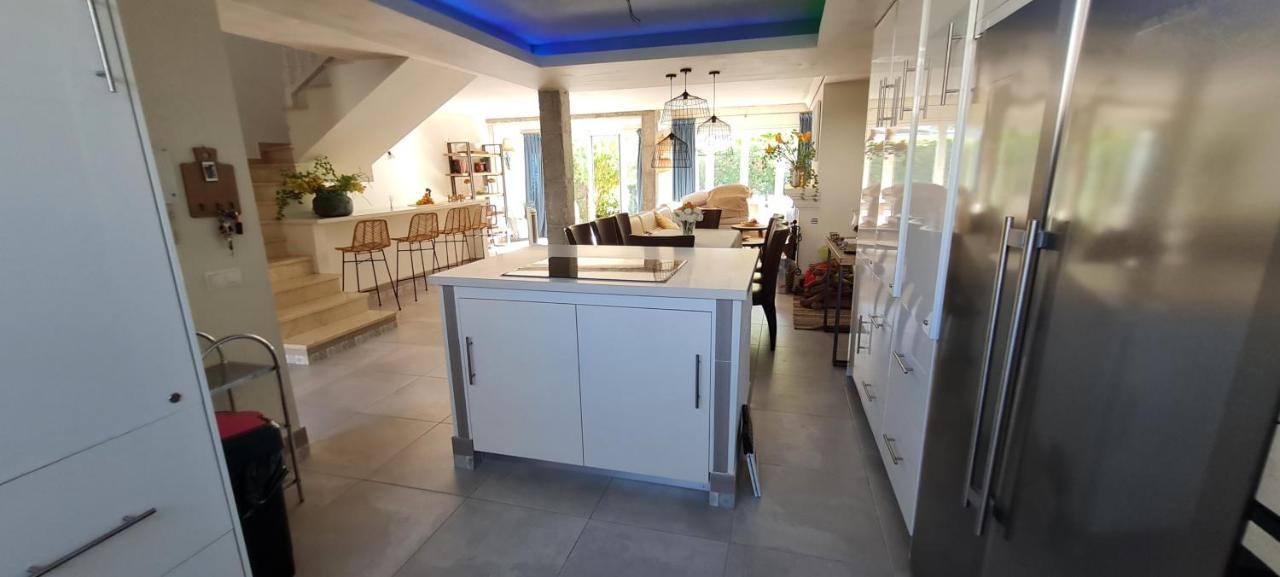 Maison Marbella Proche De La Mer Экстерьер фото