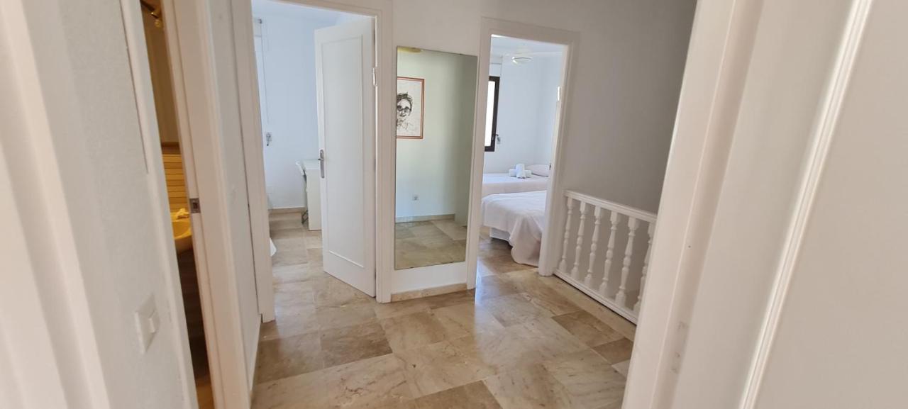Maison Marbella Proche De La Mer Экстерьер фото
