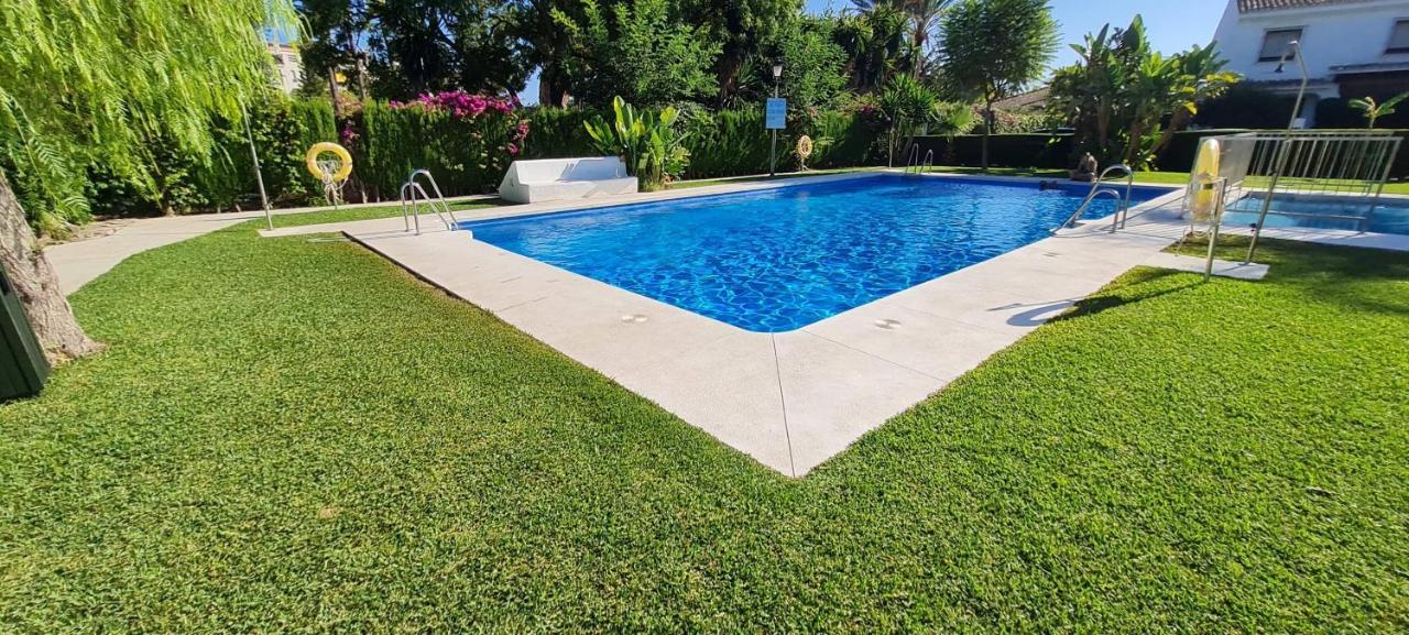 Maison Marbella Proche De La Mer Экстерьер фото